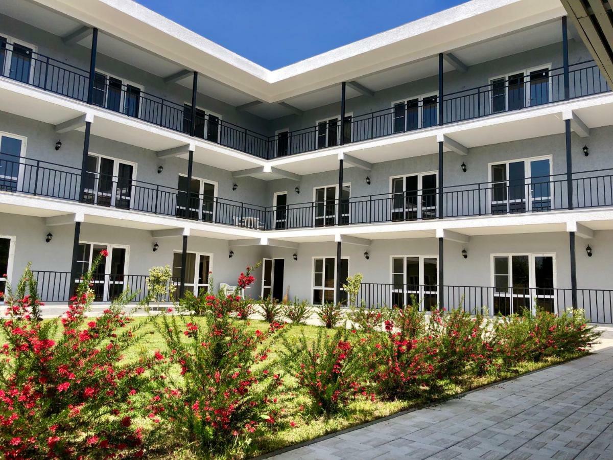 Hotel Mandarin Pizunda Luaran gambar